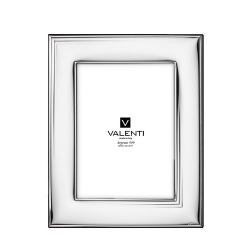 Cornice portafoto Valenti Argenti codice 52129/3L in Argento 999 Miro-Silver, caratterizzata da un elegante bordo liscio e finitura lucida, ideale per custodire e valorizzare fotografie e ricordi preziosi.